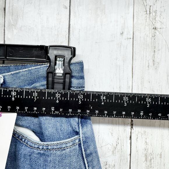 Oak Fort Pants Women Size 25 Light Wash Denim High Rise Straight Mom Jeans Basic - Picture 4 of 6